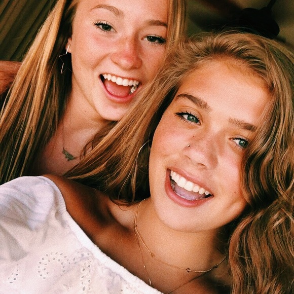 Meet your Posher, Sophie - Picture 1 of 1